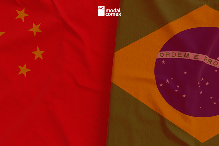 Brasil e China criam clearing house para fechar negócios em yuan e reduzir influência do dólar americano